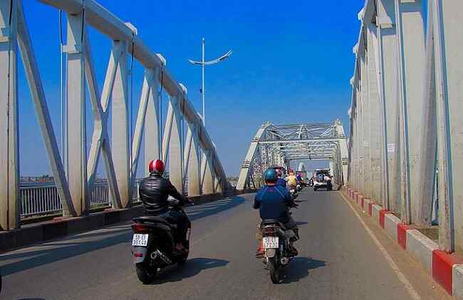 Cầu Tân Thuận giao quận 4 và quận 7