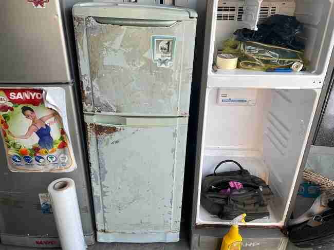 Mua tủ lạnh cũ hỏng gỉ sét ở quận 1