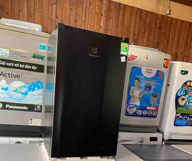 Tủ lạnh cũ bán ở quận 3 còn rất mới