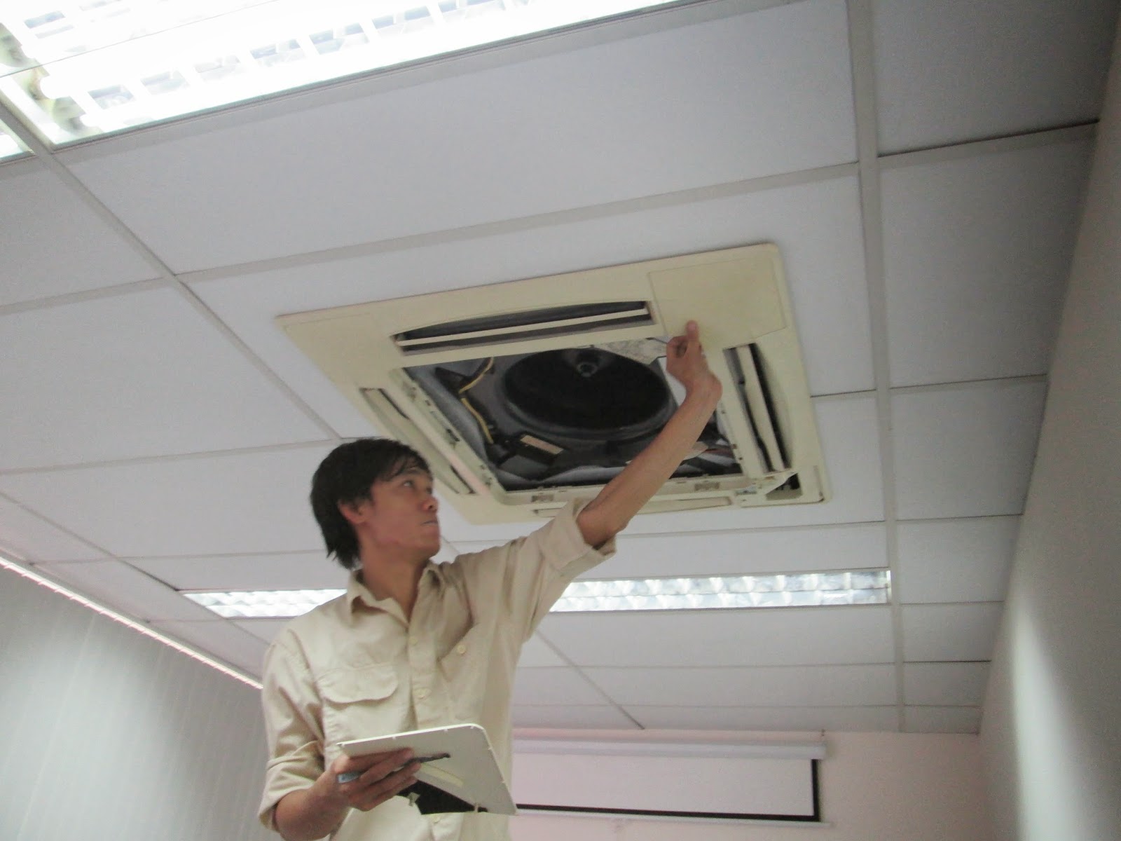 Sửa máy lạnh tại quận 9
