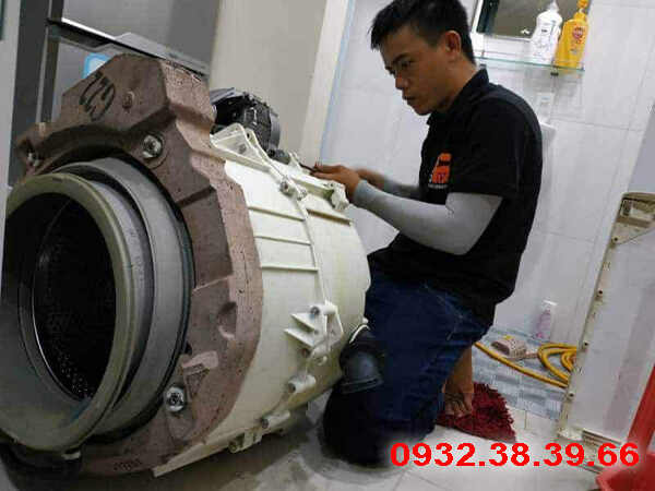 Trả giá cao khi thu mua