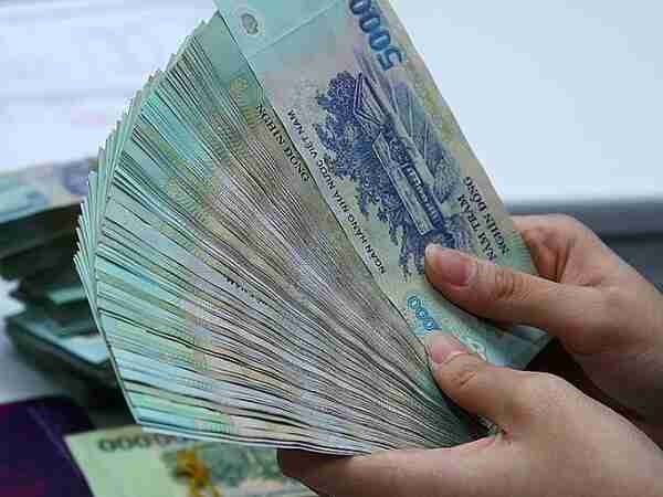 Trả giá cao khi thu mua